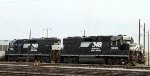 NS 5565 & 5566 are power for train PP05